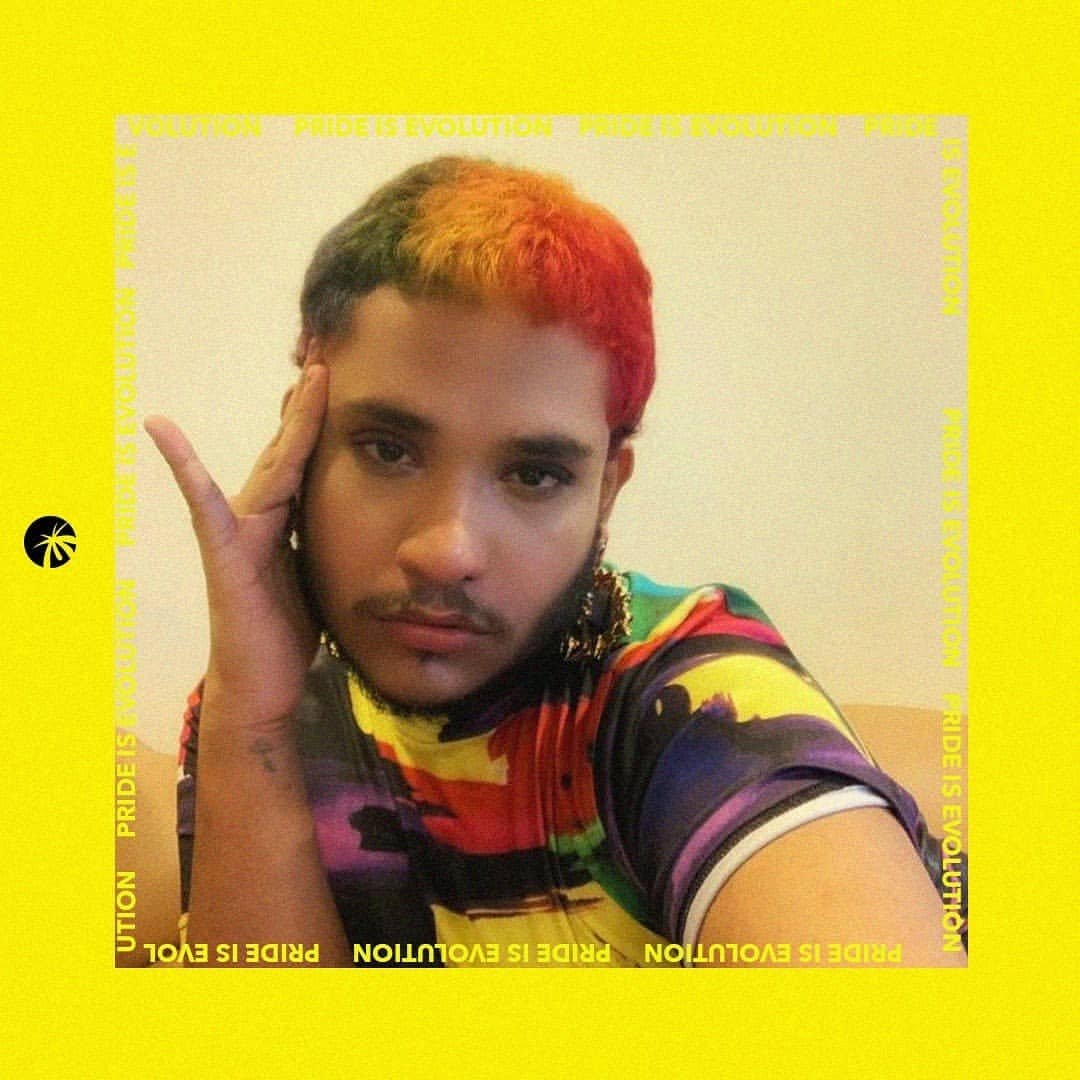birdsofparadyes's tweet photo. We wear our hearts on our sleeves, and our rainbows in our hair!π₯°ππ«
#PrideWithParadyes #Pride #rainbowhair #hairdye #haircolor #hairstyle #paradyes https://t.co/0qL5bz5yQt
