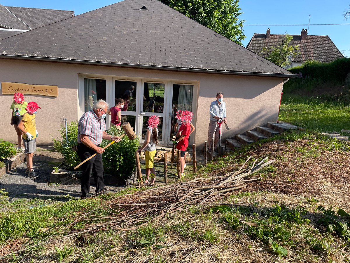 École de Millay tweet media