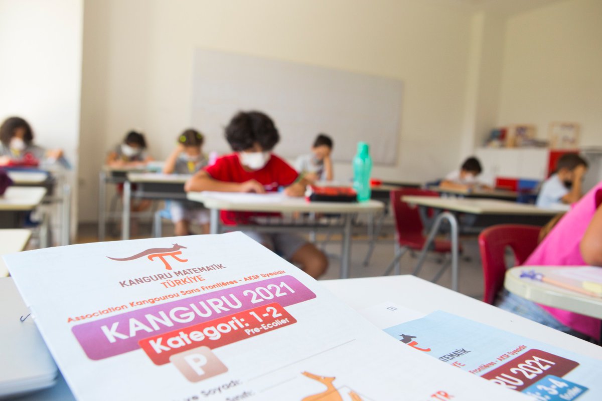 bk_bodrum's tweet photo. Kanguru Matematik Türkiye tarafından düzenlenen “Uluslararası Kanguru Matematik Yarışması”nın final sınavını yarışmaya katılım gösteren öğrencilerimiz ile gerçekleştirdik. #bahçeşehirkoleji #bodrumbahçeşehirkoleji https://t.co/GPLUV9EXp5