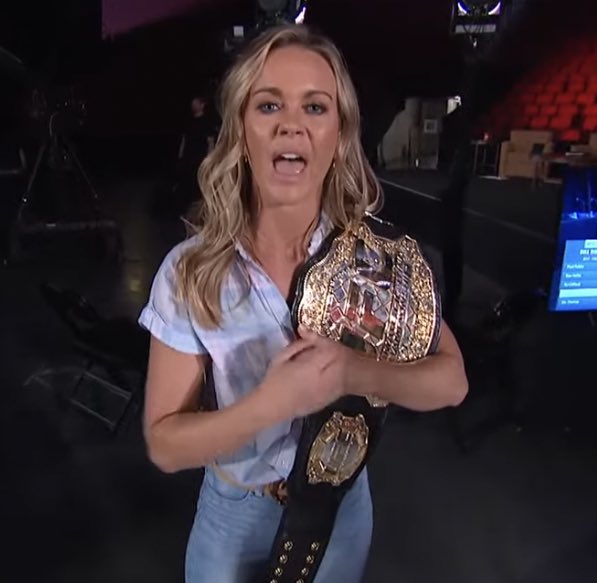 ConOfCombat's tweet photo. The belt is back with the champ 😤 #UFC263 https://t.co/Wa2vSWk3Hk