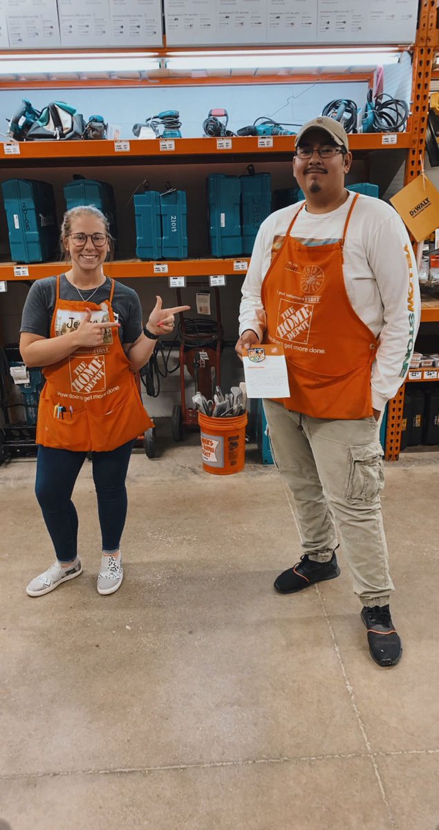Shoutout to Scott in D78 for going above and beyond and living our values.  Scott took care of our people during an unfortunate circumstance without hesitation. Thank you Scott for making sure our people were in good hands! You’re an asset to our team. 💕
