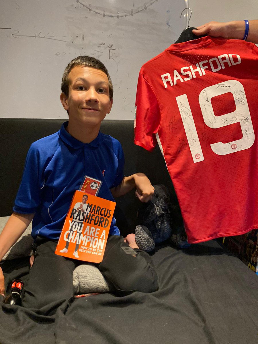 I know you will probably nether see this but thank you So much for your shirt three years ago you made my day and now your book #YouAreAChampion is so good you’re very inspirational keep doing what you are doing @MarcusRashford (people help him see it please)😁