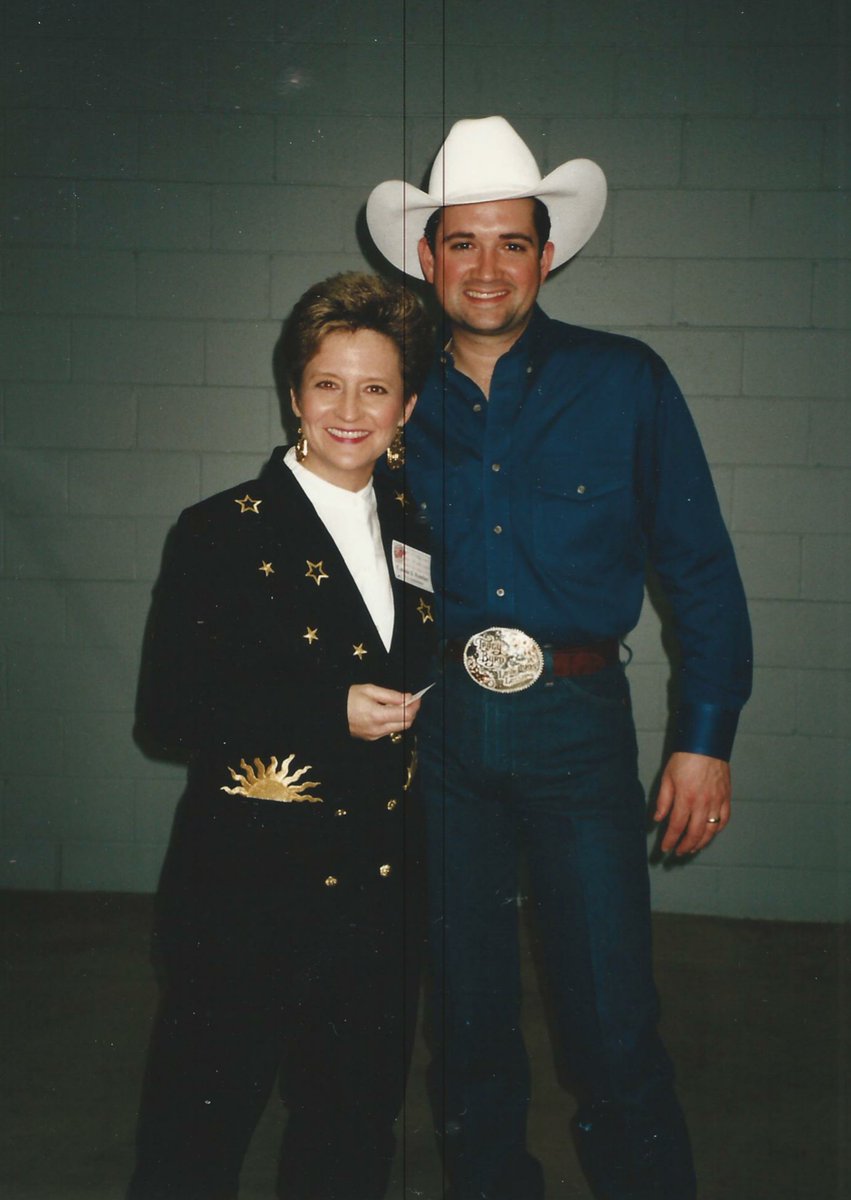 CassieJFox's tweet photo. #FlashbackFriday 1996 Radio Host & Voice Talent Cassie J. Fox Having Fun @ Announcers Booth @ BiLo Food Expo #GreenvilleSC MCA Records Artist Tracy Byrd Performed @ The Expo #CassieJFox #BiLoExpo #TracyByrd #CountryMusic #PABooth #BackStage https://t.co/wi1EkfWmjK