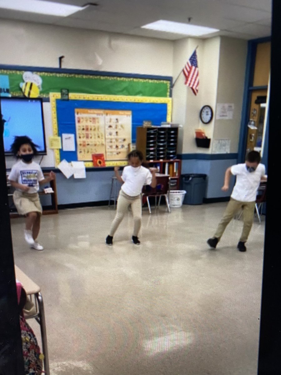 kennelly_school's tweet photo. ENK has some SERIOUS Virtual talent! @Ytsdiamond216 @ufo456 @HartfordSuper @Hartford_Public https://t.co/dKLU2fCK4B