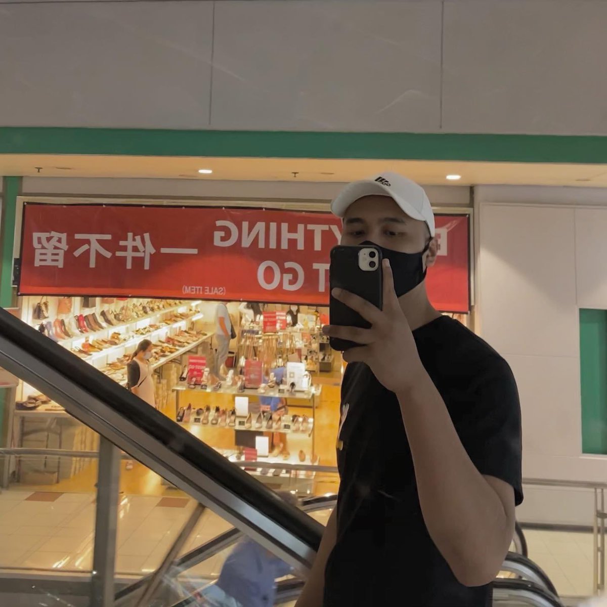 WipingJuniens__'s tweet photo. Turned 23 today 🎈 https://t.co/yDMGTAJERK