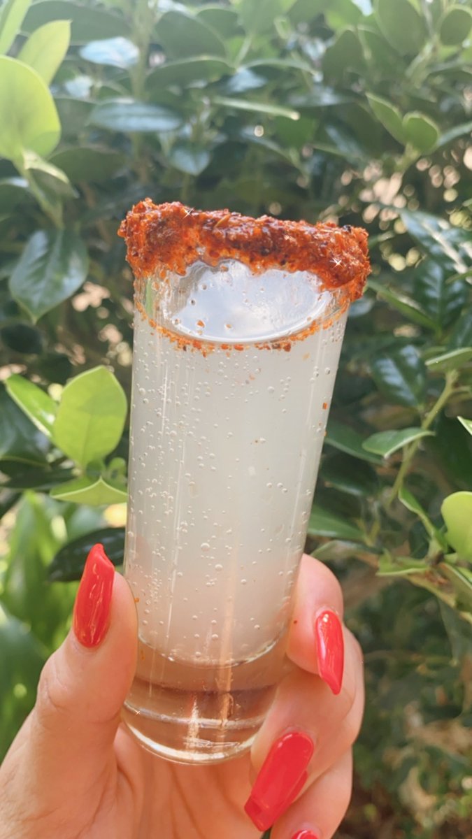julissa2perez's tweet photo. Recently I had the opportunity to start my own small business with event rentals! So happy to announce that our first event was a success!! Follow us on IG @puropartyshotz 🥂 #carritodeshots #mobileshotcart #100shots porque “Uno no es ninguno”😜 who doesn’t love shots?🥂 https://t.co/itoZsGDkOz