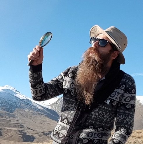 Hi <a href="/lorde/">Lorde</a> awesome video, but may I suggest using actual solar power on any future fennel-bongs? Or Sea-buckys for that matter... free tutorial available at an Auckland beach of your choice <a href="/publicaddress/">Russell Brown</a> #SolarPower