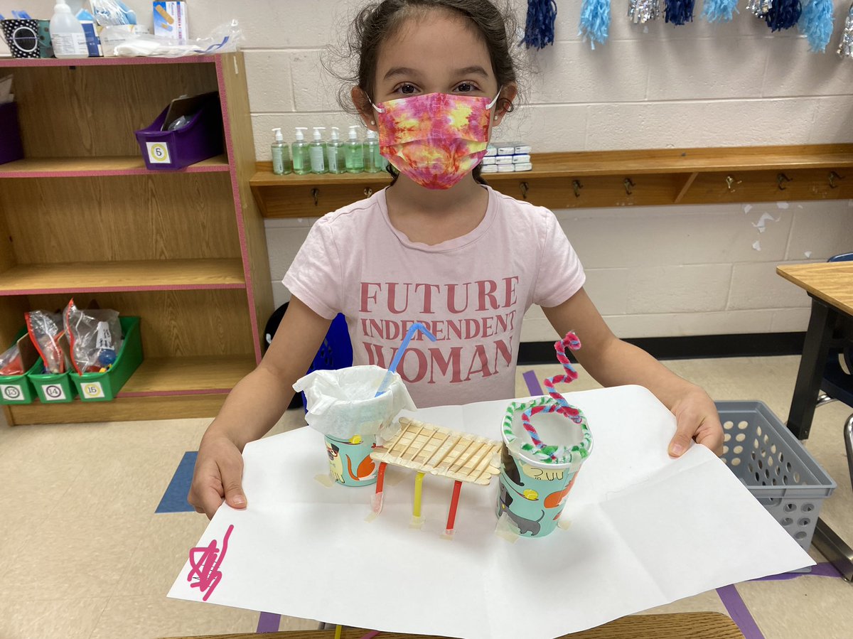 MosaicES_STEAM's tweet image. 2nd grade architecture projects! @FCPSSTEAM @MWES_mrsjahnke @andreabeaty @zahahadiddesign #iteachsteam #stemeducation