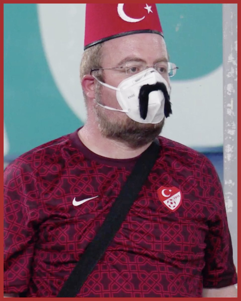 CB_Ignoranza's tweet photo. Uomo partita finora.
[📸 @RaiUno]

#Euro2020 #Ita https://t.co/ebYcN7zWZ8