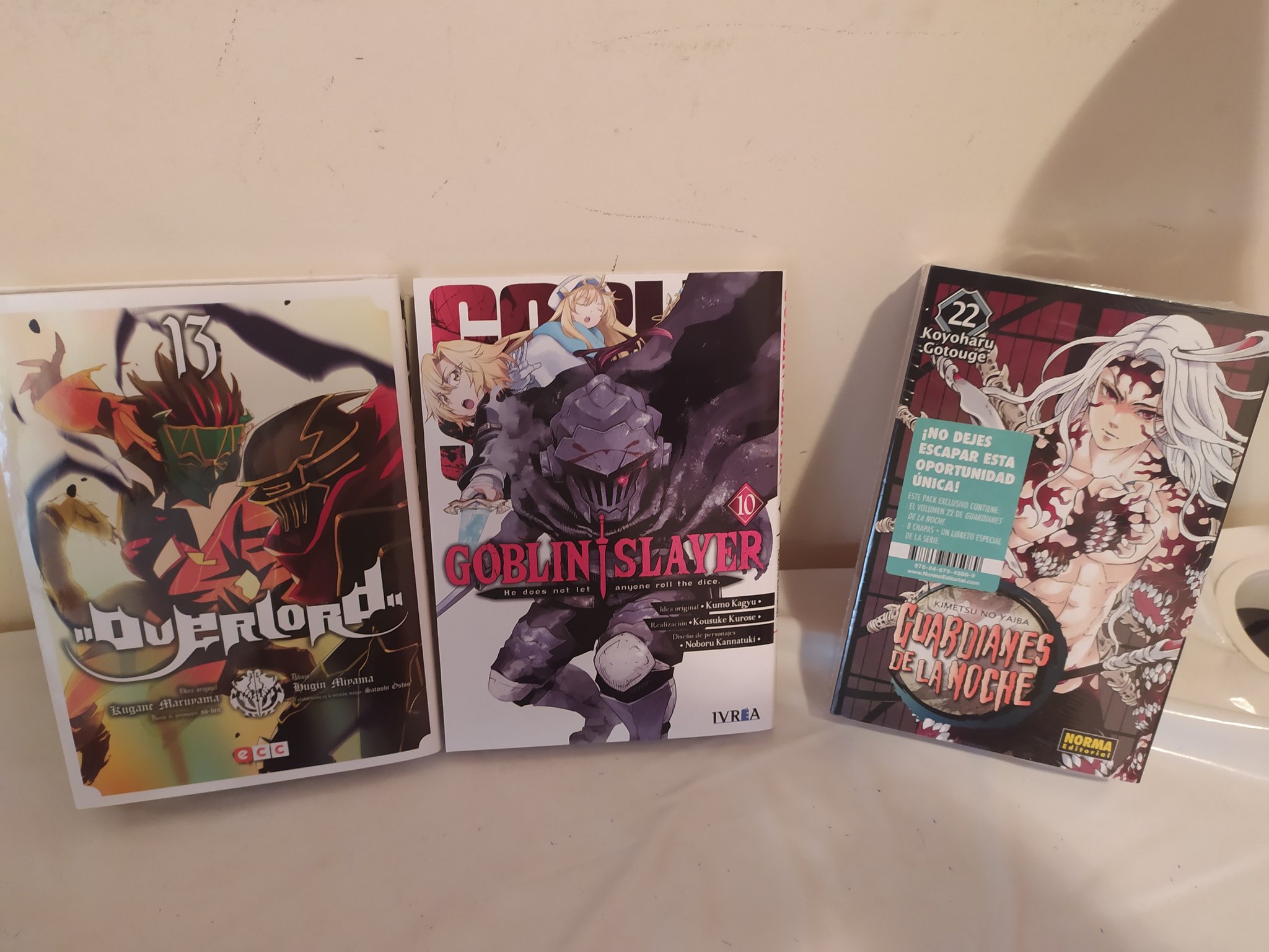 Otro Yisus Suelto Compras De Esta Semana Overlord Goblin Slayer Y La Edicion Especial De Kimetsu No Yaiba 22 T Co M4dsxedusv Twitter