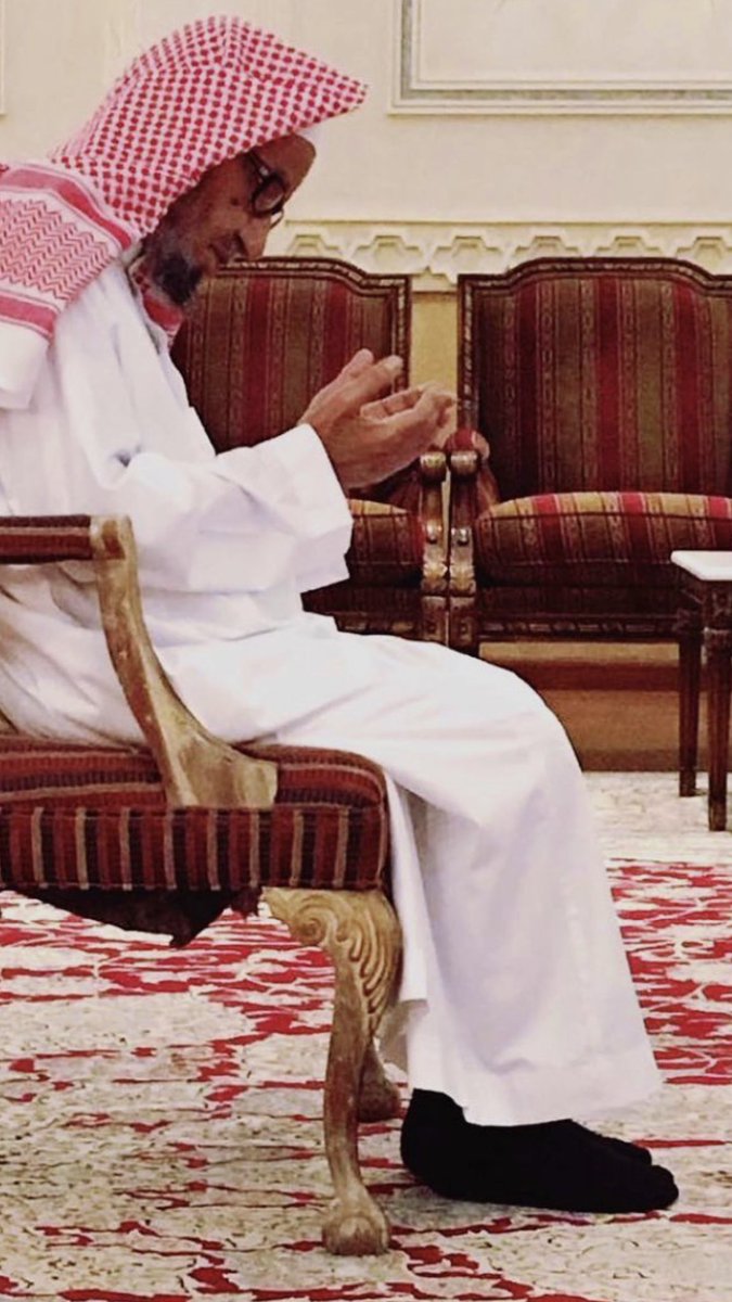 reemalsh3's tweet photo. اللهم أكرم نزله و وسع مدخله و آنس وحشته و نقه من الذنوب و الخطايا كما ينقى الثوب الابيض من الدنس، 
اللهم و أعلي منزلته في الآخره كما أعليتها في الدنيا بالعلم و المنصب و خدمة الدين و الوطن يارب العالمين.. 
اللهم أجبر مصابنا فيه و أخلف علينا بخير يا كريم #وفاة_الشيخ_ناصر_الشثري https://t.co/BACLurhKEj