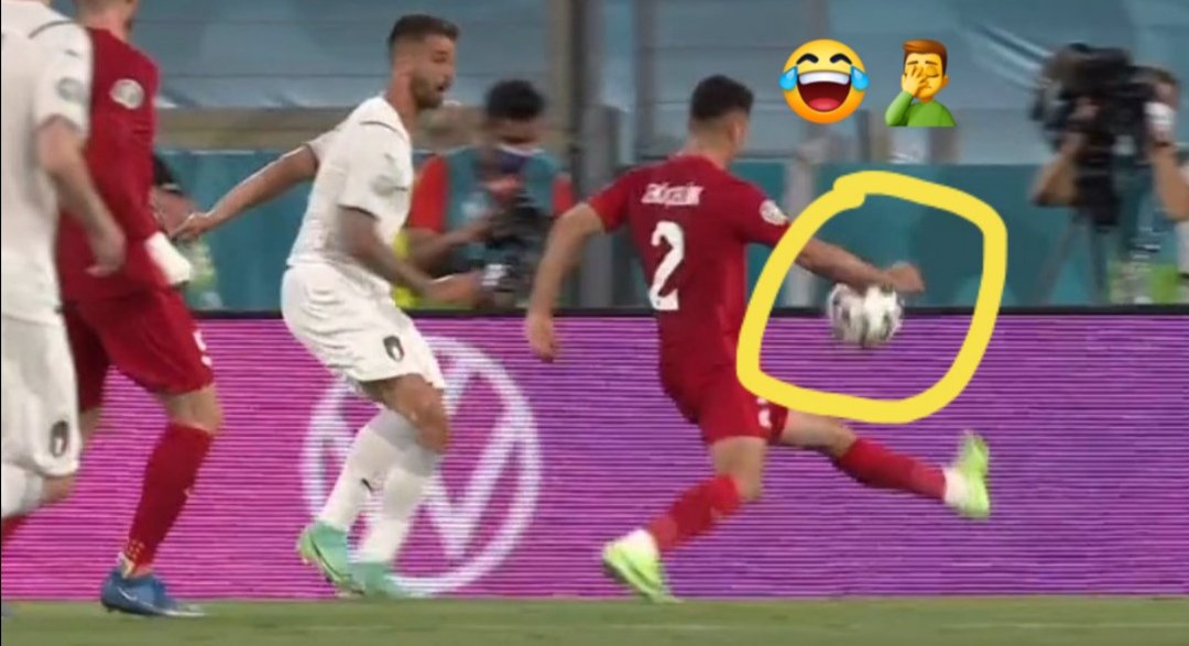 PabloOvidius's tweet photo. @goal 😂😂😂🤦‍♂️🤦‍♂️🙆‍♂️ https://t.co/QWzzFLEkqa