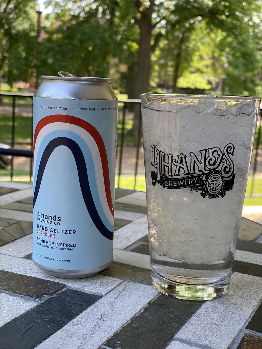 Darkside's tweet image. Nice job @4HandsBrewingCo #bombpop #StLcity