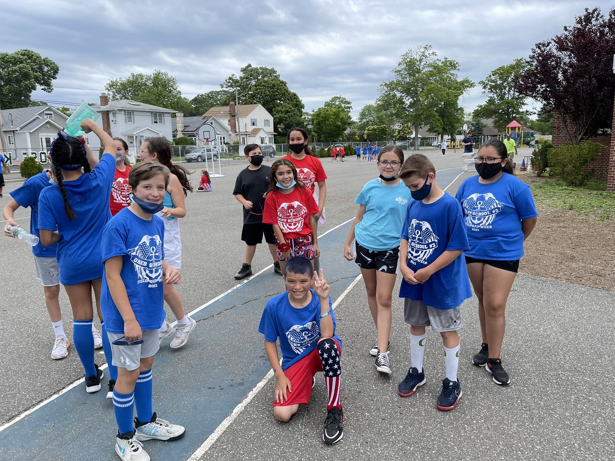 CilloTweets's tweet photo. Field day week was a huge success!! Go red and blue! ♥️💙 https://t.co/T6aimYaZ9u