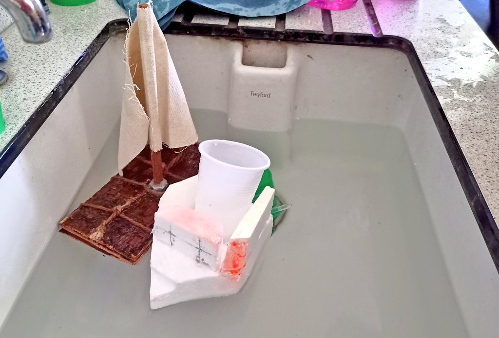 MissMilnerCTS's tweet photo. Tried and tested! The boats, designed with waterproof materials, did NOT sink! One even propelled itself forwards. I would be proud to sail the Amazon River in one of these.๐ โต #homeworkshowcase @CTS_Watford @MrsLawrenceCTS @headcherrytree https://t.co/qTVaBUMMBE