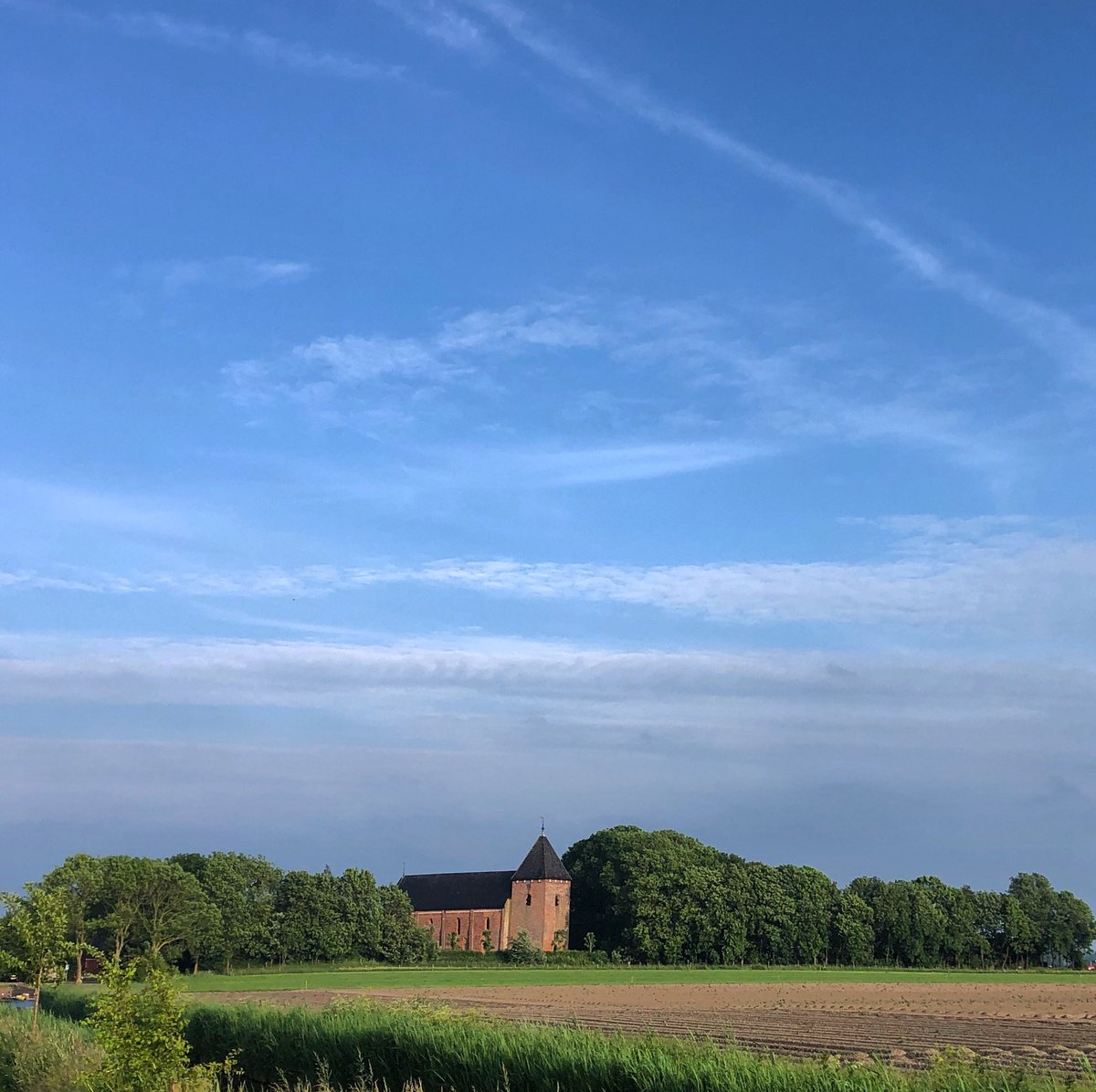 De Kerk Onderdendam tweet media