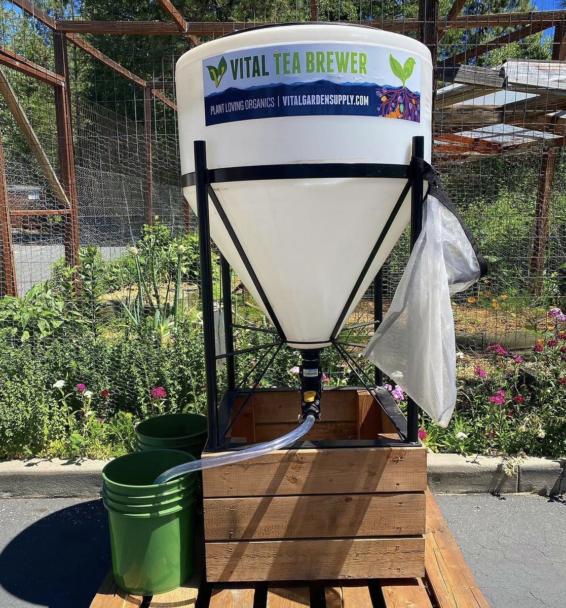 's tweet image. Grow beneficial microorganisms exponentially!

VITAL COMPOST TEA BREWERS are a complete system for making your own #CompostTea extract.

Avail: 75 (above) 175, 300 &amp;amp; 1000 gallon. 

Give us a call (530) 470-0124 or come to our retail store in #NevadaCity 

#CompostTeaBrewers