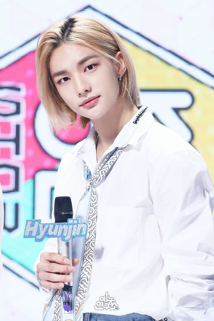 Ale83724752's tweet photo. #WhereIsHyunjin 
#WeMissHyunjin 
#JypExplain 
#JYPE_Bring_Hyunjin_Back 
@Stray_Kids @followjyp https://t.co/ceLmWBPh5U