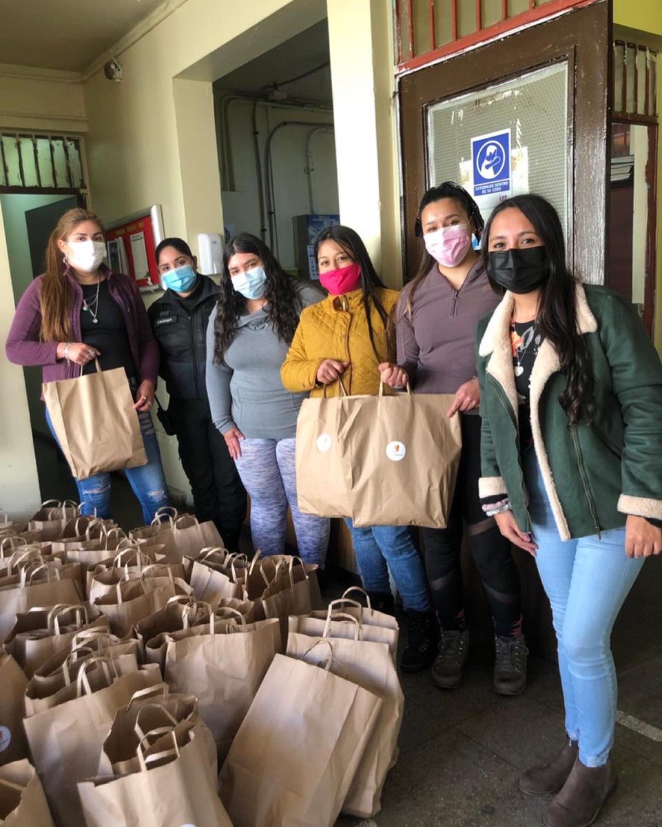 FundMujerLevant's tweet photo. Agradecemos a quienes nos ayudaron con la donación de más de 100 kits de higiene para las mujeres privadas de libertad del Centro Penitenciario El Manzano, Centro de Detención Preventiva de Arauco y CET Concepción. https://t.co/Bw49iparkN