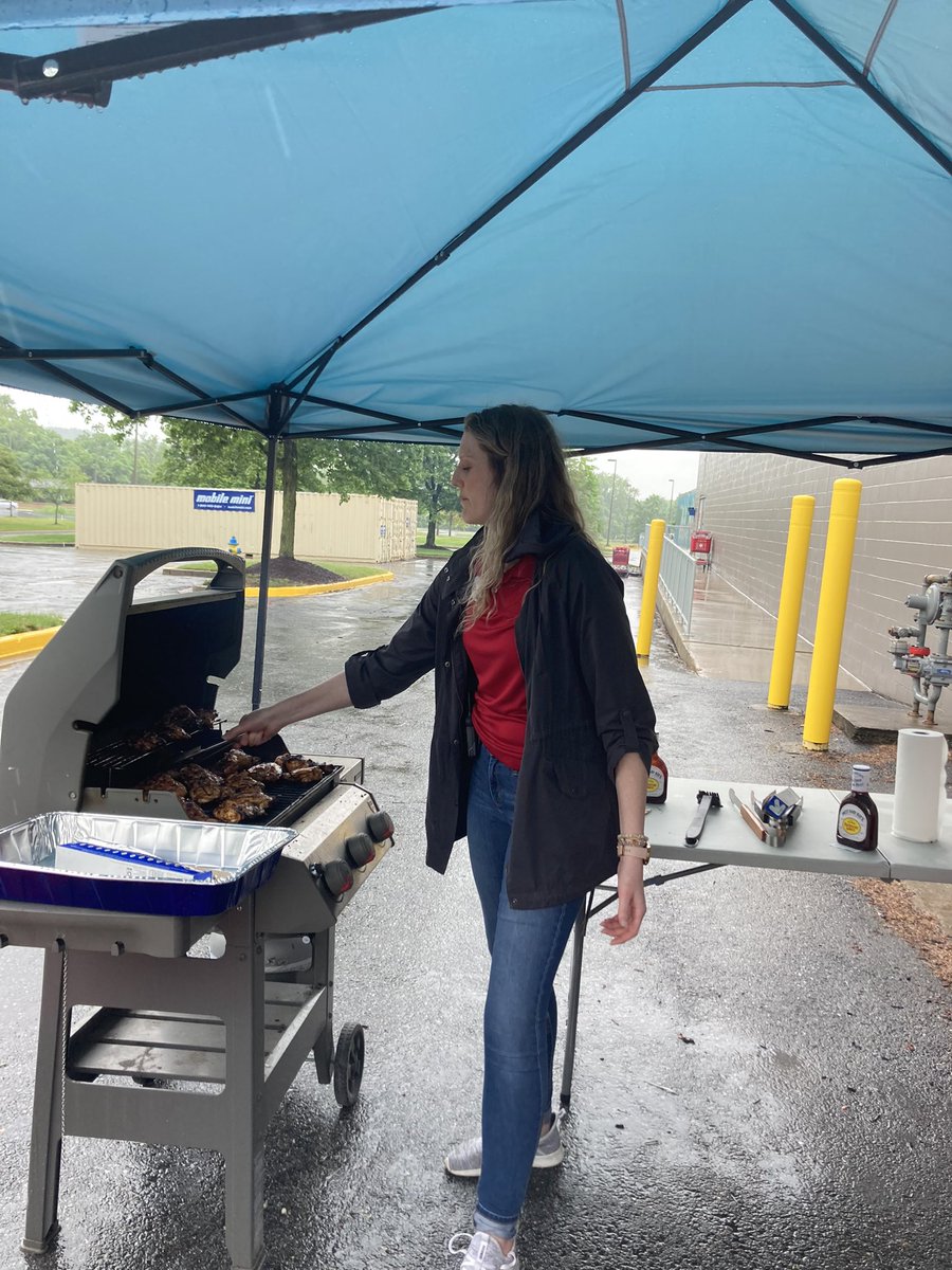 Wow, Great first week at T1137 as our leader <a href="/WyrickSarah/">Sarah Mastracchio</a> Care,Grow,Win as One Team!!!! Rain or Shine 😎<a href="/CaitHumphries/">Caitlin Humphries</a> <a href="/AllanRRodas/">Allan Rodas</a> <a href="/SrijanShres/">Srijan Shrestha</a>