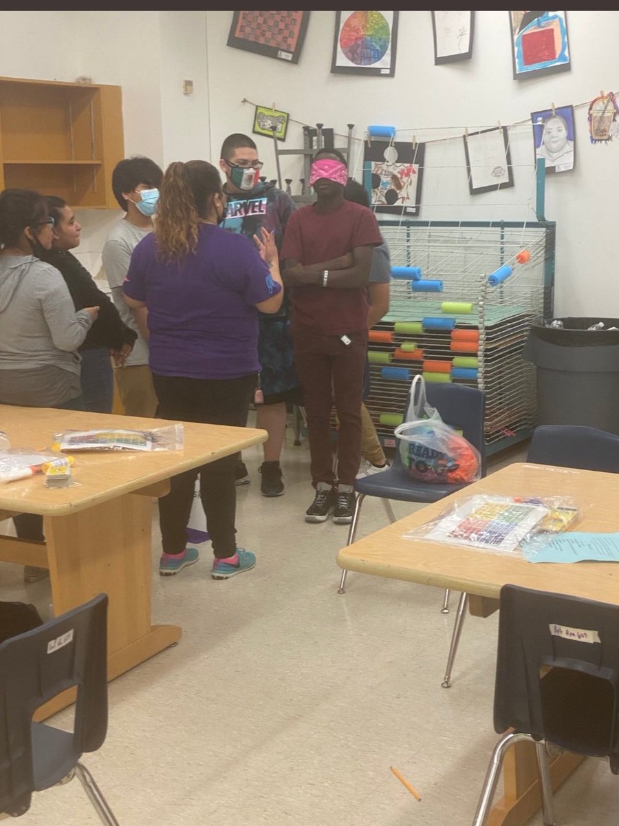 Olle_CIA's tweet photo. Would you make it through the minefield? Today was about effective communication, listening skills and trust! #CIAsummercamp #CIAfun #olle @OlleMightyOwls https://t.co/JRDSxISJIq
