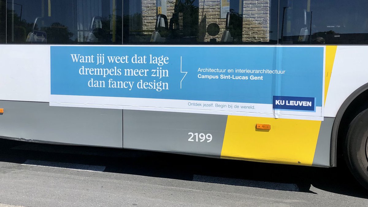 Wat een gedurfde #reclame voor de ontwerpopleidingen #architectuur en #interieurarchitectuur #SintLucas #Gent door jongelui aan te spreken op inhoud en niet op vorm = niet persé de blogs halen maar leren designen voor comfort #toegankelijk #UniversalDesign 👏