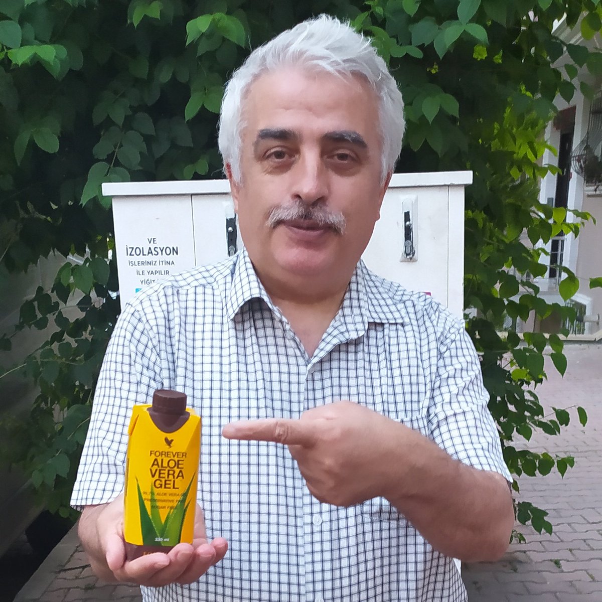 Ben hep bunu yapıyorum yüzde 97 SAFLIKTA ALOEVERA GEL içiyorum sağlıklı yaşamıma özen gösteriyorum ya siz...
Biliyorsunuz mu 300 den fazla rahatsızlığa şifalar veren kadim bir bitkidir ALOE VERA bizdeki adı Sarısabır
#Saglıklıyaşamkoçu