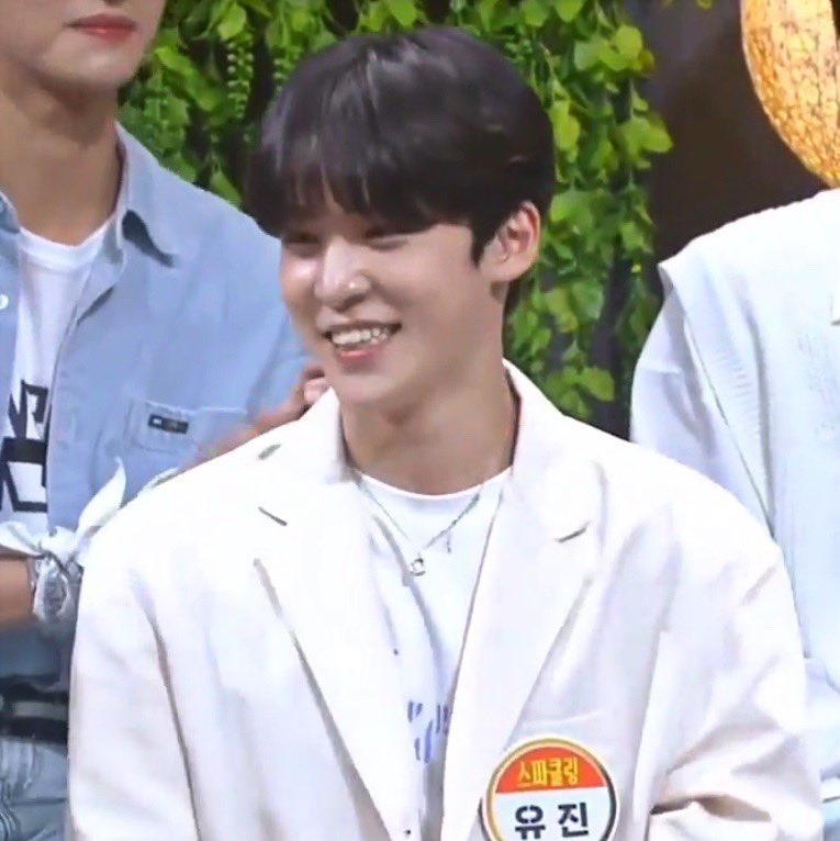 jyhpic's tweet photo. our happy pill. https://t.co/yAG4nI5h7A