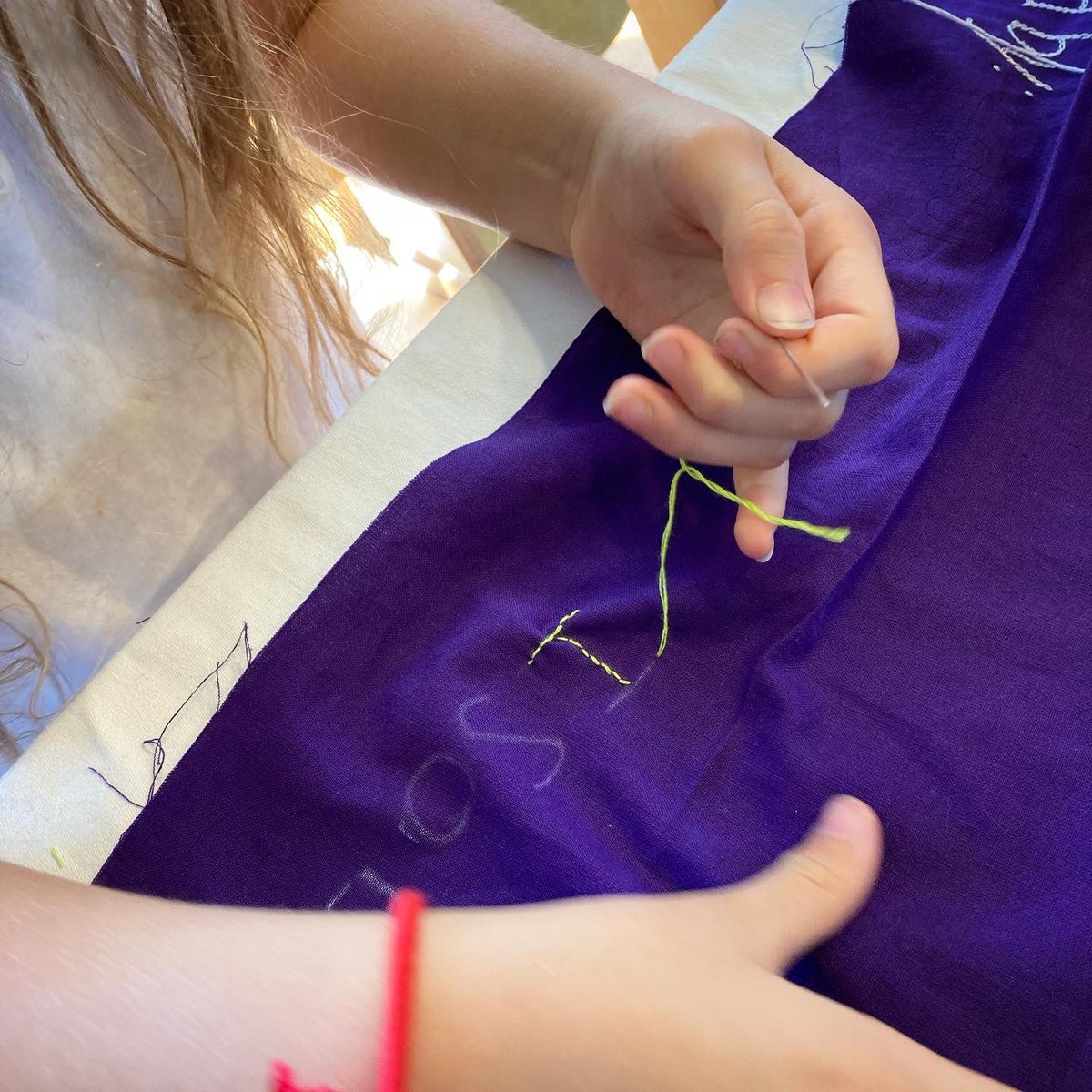 Laura_Burrill_'s tweet photo. Busy hands at work at the first community stitching get together. Encouraging the voices of women and girls of all ages to be heard.
#WeReclaimTheNight #BannerMaking #FeministEmbroidery https://t.co/p9uzOYPG41