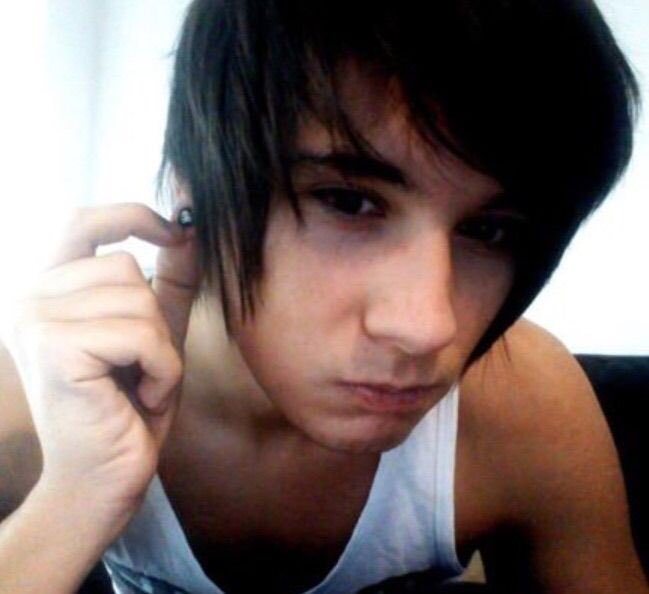 Happy birthday dan howell i miss your emo era daily 