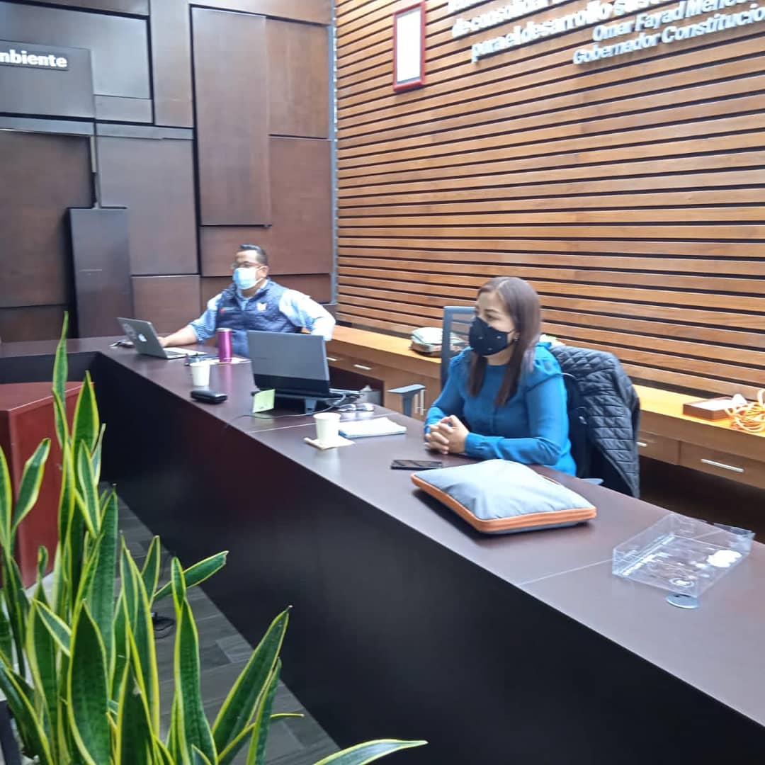 coesbioh's tweet photo. La COESBIOH, junto con la CONABIO, SEDAGRO, SEMARNATH y la Agencia para la cooperación alemana GIZ, participa en la construcción de la Estrategia Estatal de Integración de la Biodiversidad a los Sectores pecuario, agrícola, forestal y acuícola pesquero. https://t.co/FeDsykmRoP