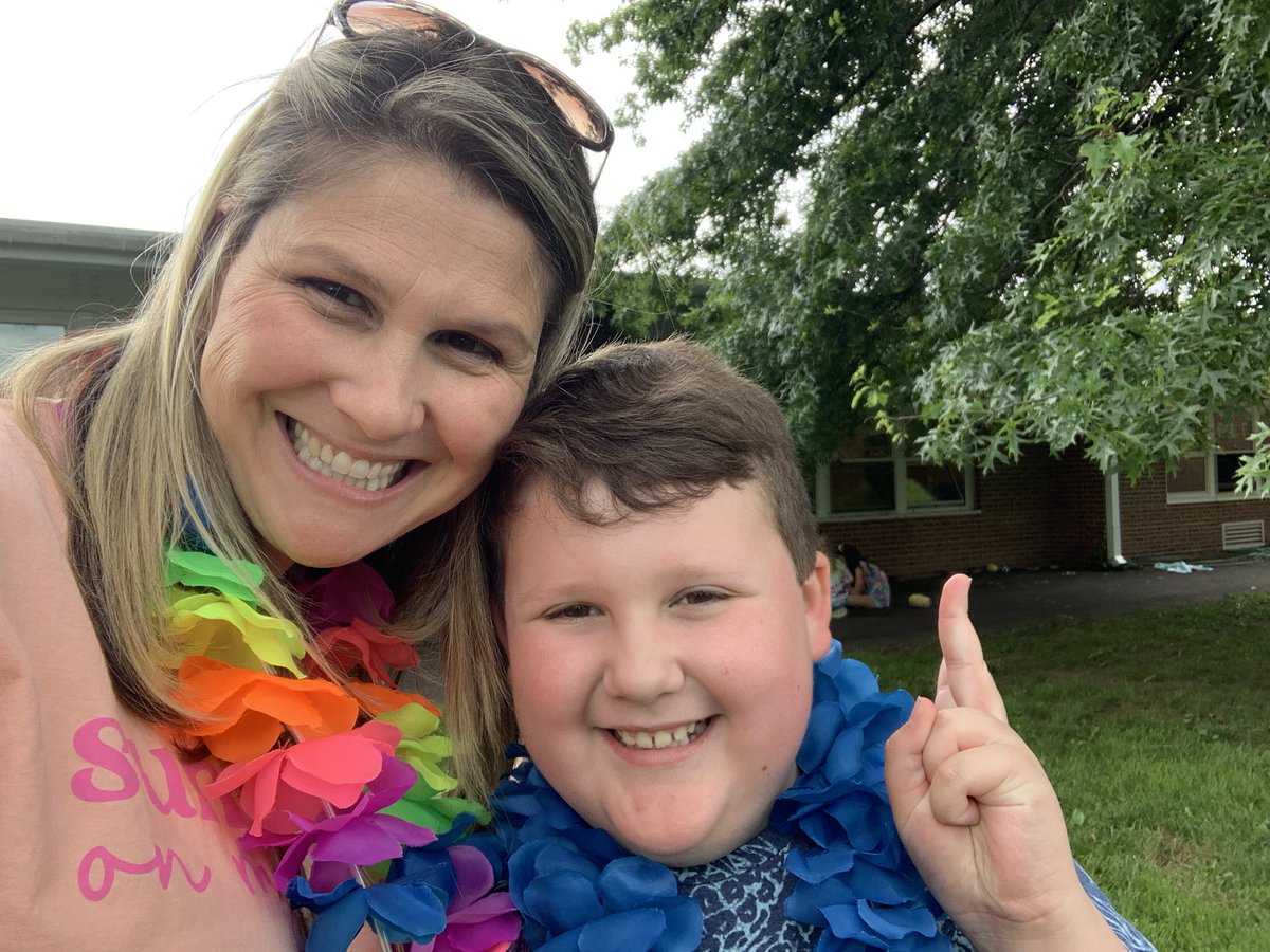 Ashley Lere (@learnwithlere) on Twitter photo That’s a wrap on year 16! I’m gonna miss this class….my first year in 4th and these kiddos reminded me why we do what we do! #kutzcougarpride <a href="/CBKutzElem/">Paul W. Kutz Elem</a> That’s a wrap on year 16! I’m gonna miss this class….my first year in 4th and these kiddos reminded me why we do what we do! #kutzcougarpride <a href="/CBKutzElem/">Paul W. Kutz Elem</a>