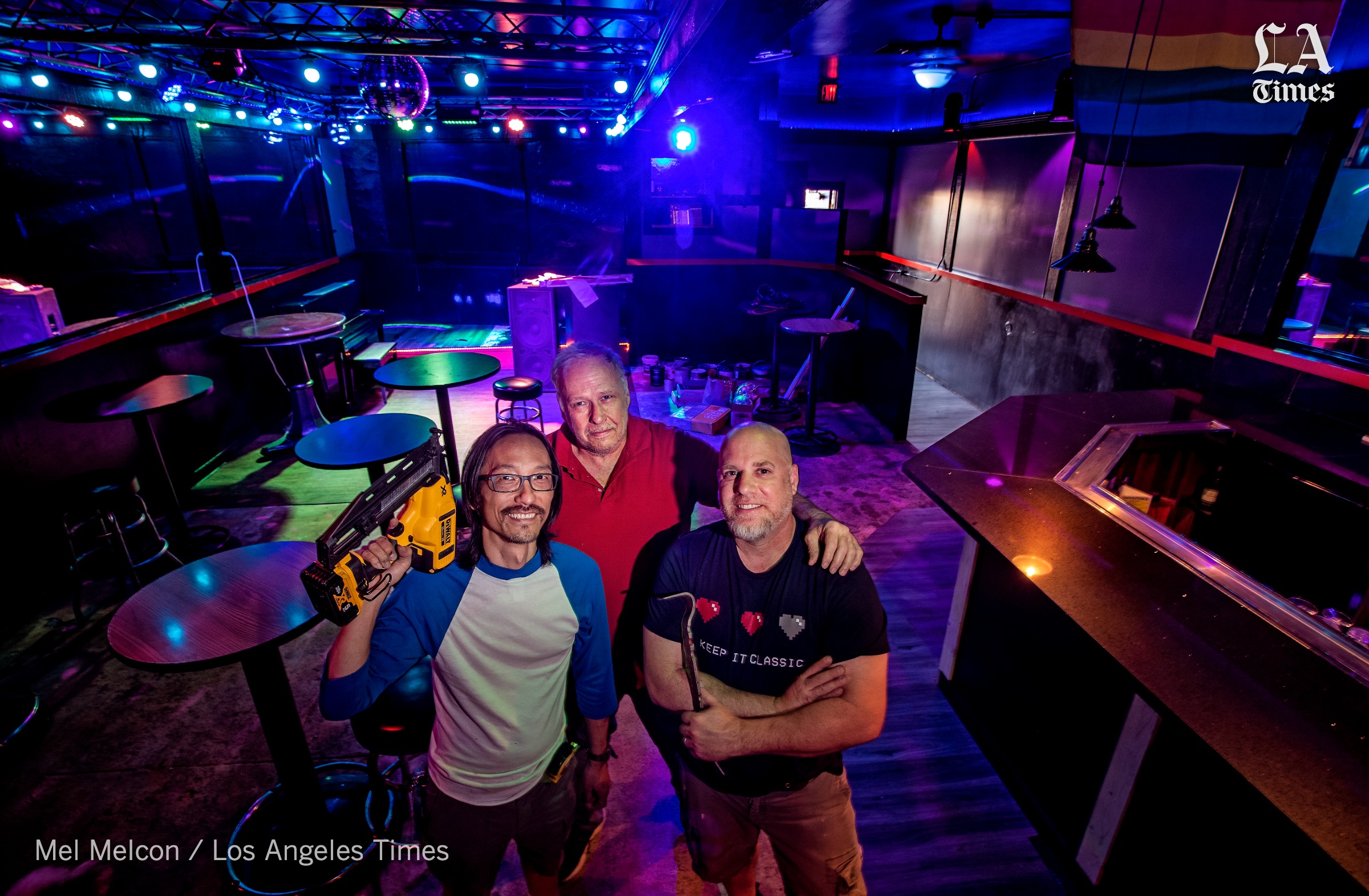 Pasadena gay bar reopens with drag, karaoke after COVID woes - Los