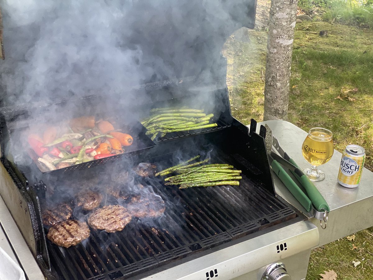 joethomas73's tweet photo. #EasySummer BBQ https://t.co/frxmorpQj4