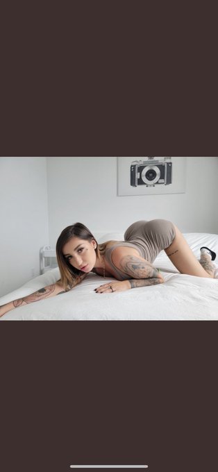 1 pic. Just finished on set for @TeamSkeet with @ikediezel ?? https://t.co/gliWhfuILY
