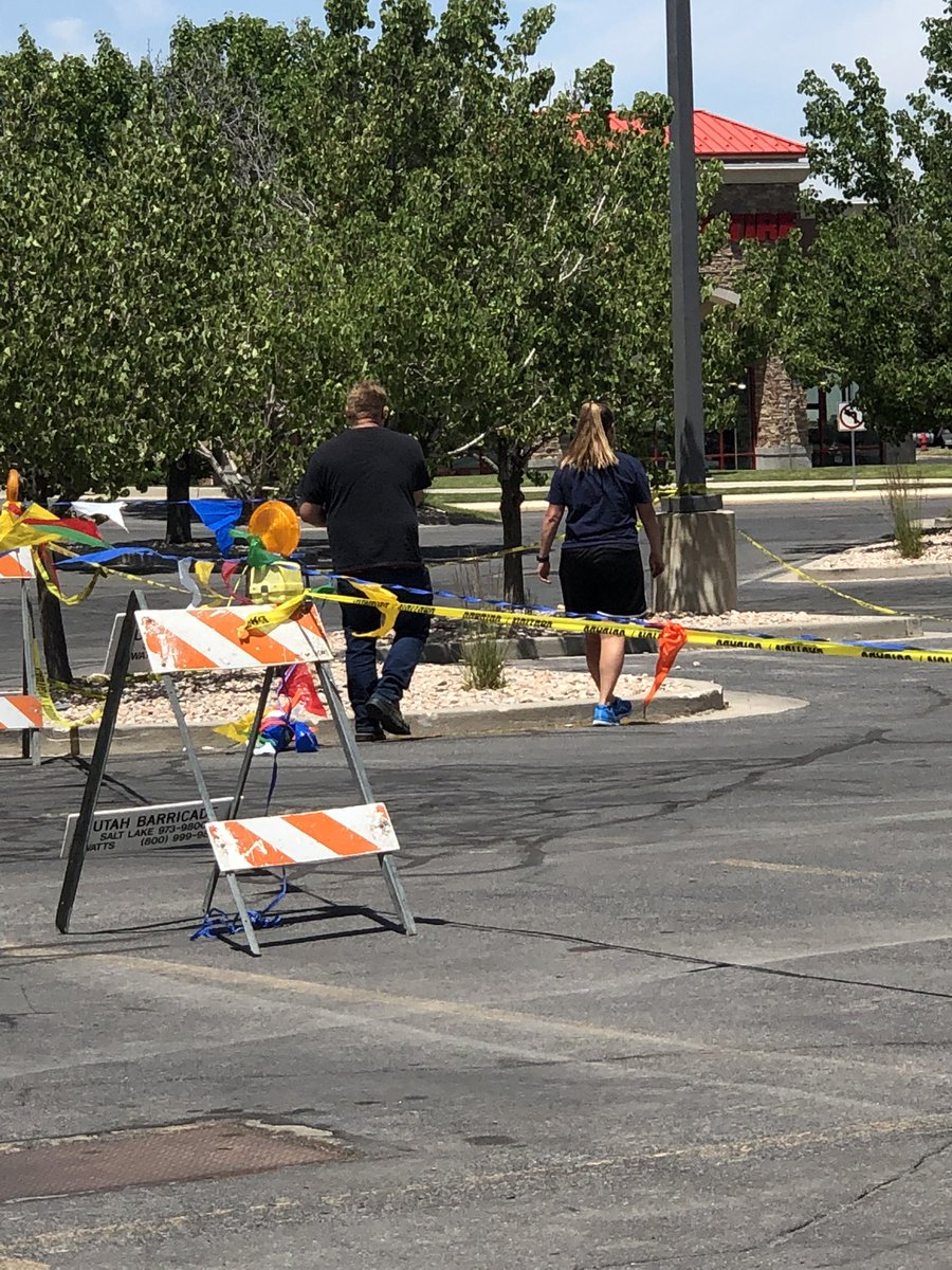 alta_canyon's tweet photo. I Can Tri is happening tomorrow!! We’re preparing the transition areas now. Remember to park in the UTA parking lot.
#icantri #swimbikerun #summer2021 https://t.co/I9XBwr0kRs