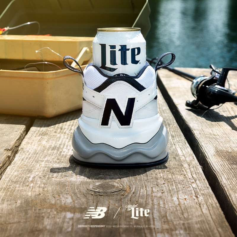 MillerLite's tweet photo. May his beer stay as cool as he is. The #Shoezie. Coming Father’s Day.
