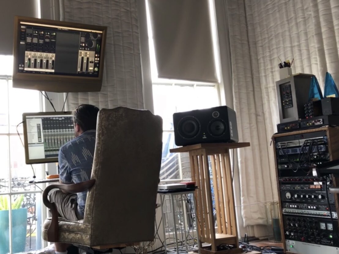 THE MOLECULES (@the_molecules) on Twitter photo 