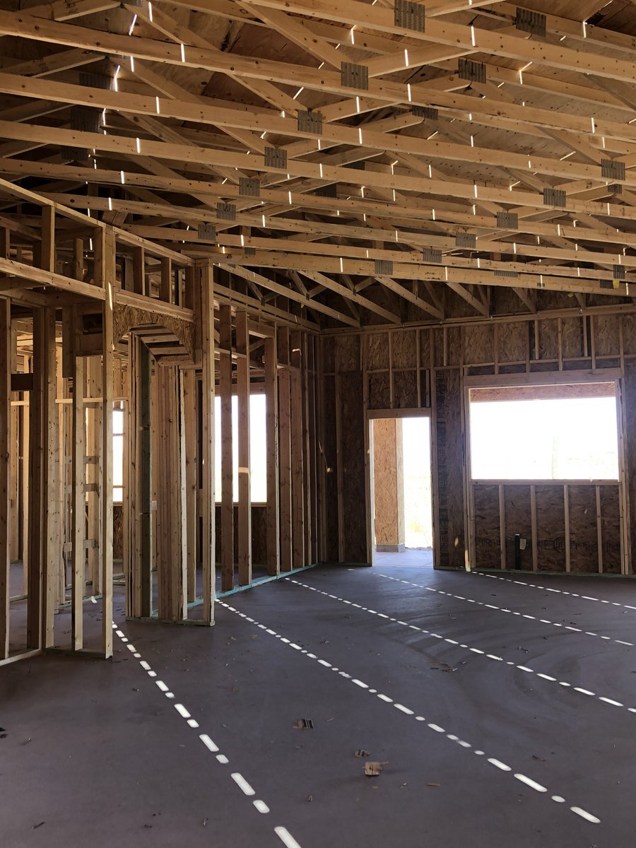 The Realtor Who Builds Homes tweet media