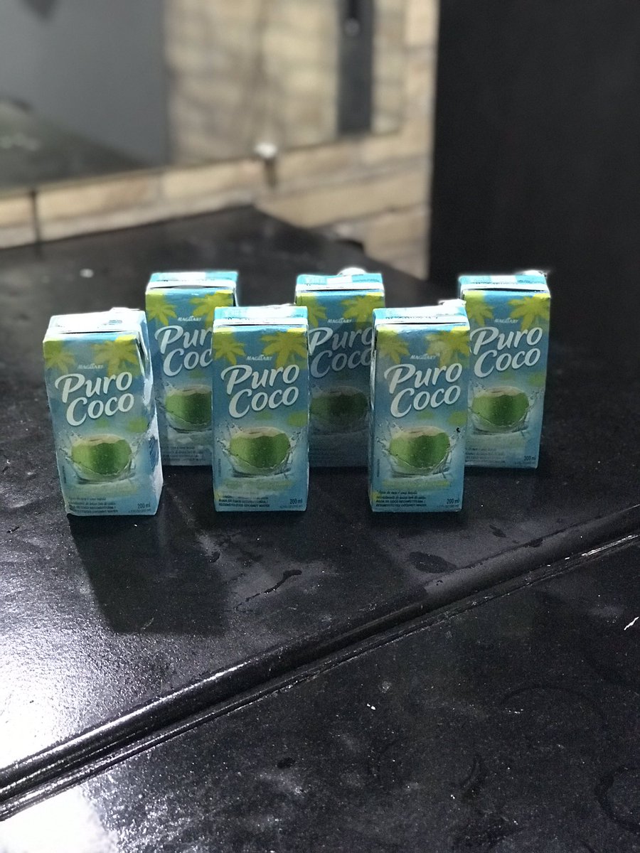 Boa noite, 
6 água de coco por R$ 11,00 reais e aí, vai ficar de fora?? 
Olha o stories q tem mais Promocões hein.