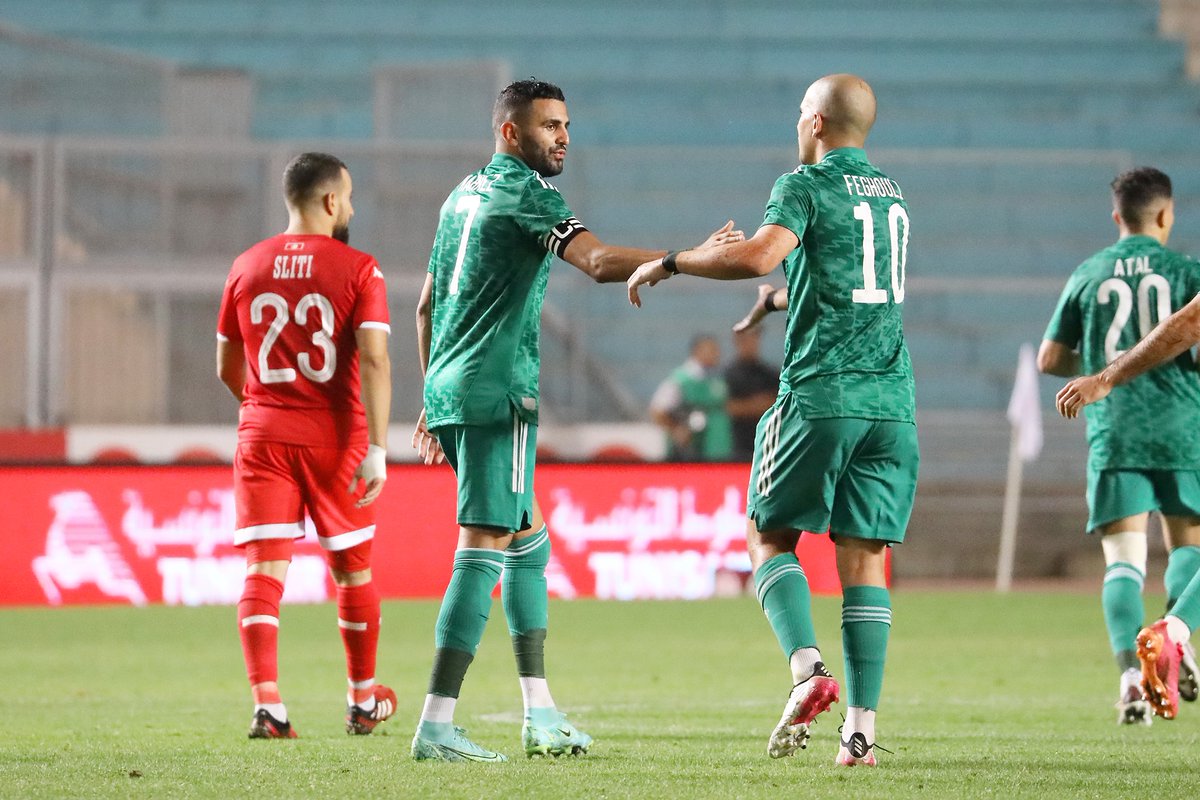 Sports_Muath's tweet photo. ⚽️ المنتخب الجزائري🇩🇿 يفوز ودياً على مضيفه التونسي🇹🇳 بنتيجة 2 - 0 ليحقق رقماً قياسياً جديداً ببلوغه المباراة الـ27 توالياً دون هزيمة 
#معاذ_سبورت https://t.co/yxkZFm64Nb