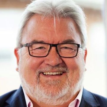 Delighted my dear friend <a href="/Graemethedean/">Graeme Thompson MBE</a> writer and director of Tholthorpe Follies has been recognised in the Queens Birthday Honours