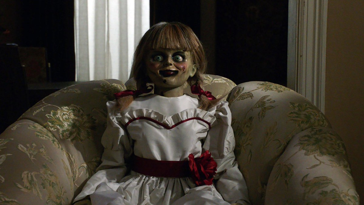 SudumaldeS's tweet photo. • Ed and Lorraine Warren
• Annabelle doll
#Conjuring #ConjuringHorror #Annabelle https://t.co/mrQXifJ475