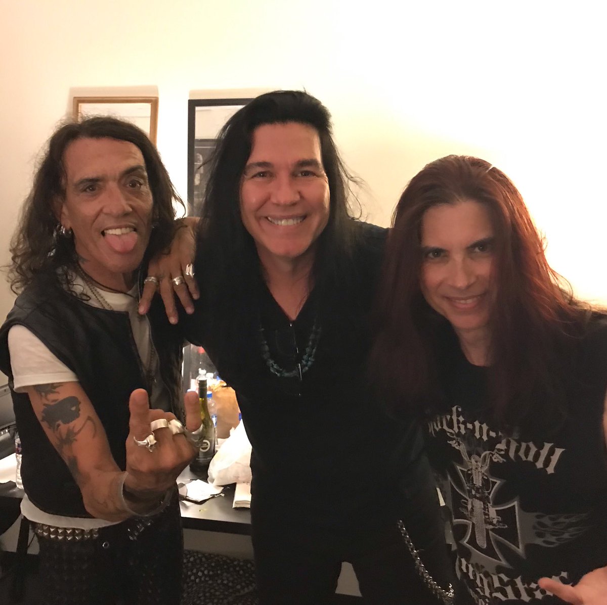 Simon Daniels tweet media