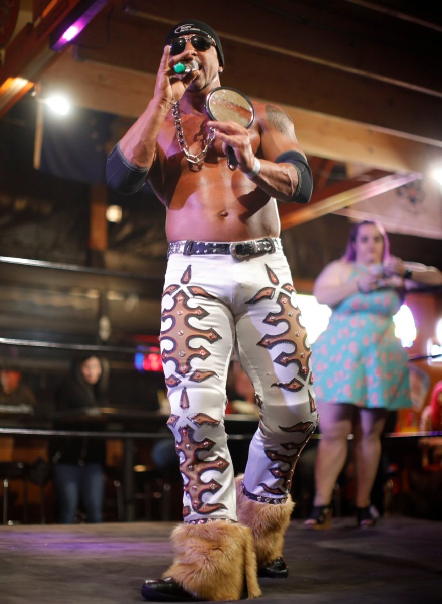 ChrisRyseck's tweet photo. @RealJoeyMercury Look what I found... https://t.co/mvTfjKx03v