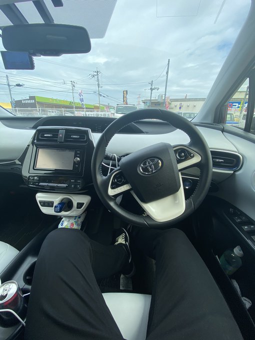 Peeipoorn’s pics and videos