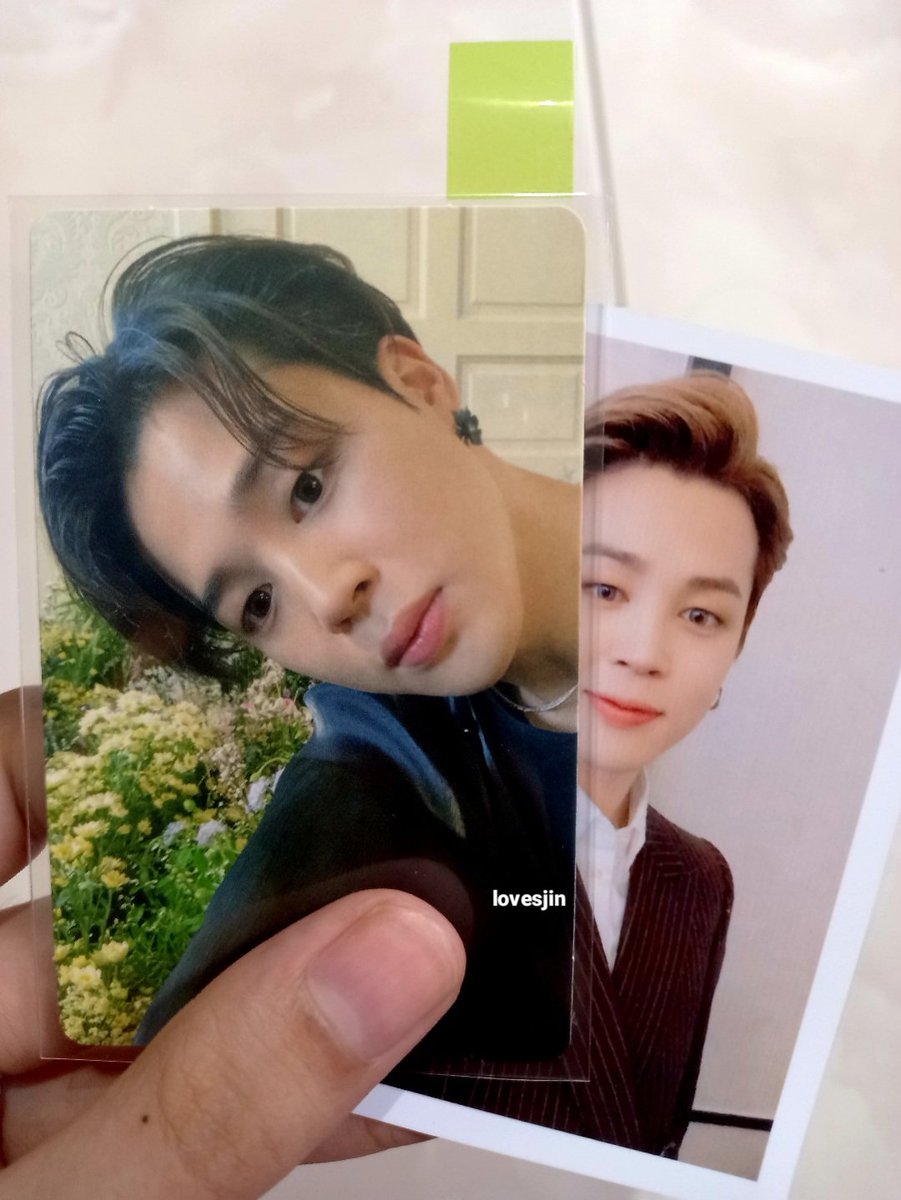 lyricistjin's tweet photo. the prettiest jimin pc i've been waiting for is finally home !!! thank u so much @ymkpulls for this flower mimi
#YMKProofs π€ https://t.co/A4fIFU4edk