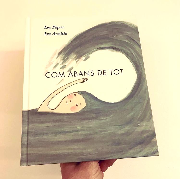 L’ <a href="/EvaPiquer/">Eva Piquer Vinent</a> i l’ <a href="/EvaArmisen/">Eva Armisen</a> seran  a la Llibreria presentant el seu llibre “Com abans de tot”, editst per <a href="/IReadBridge/">Bridge Books</a> !!!
Guardeu-se la data:
Dimarts 29 de juny!