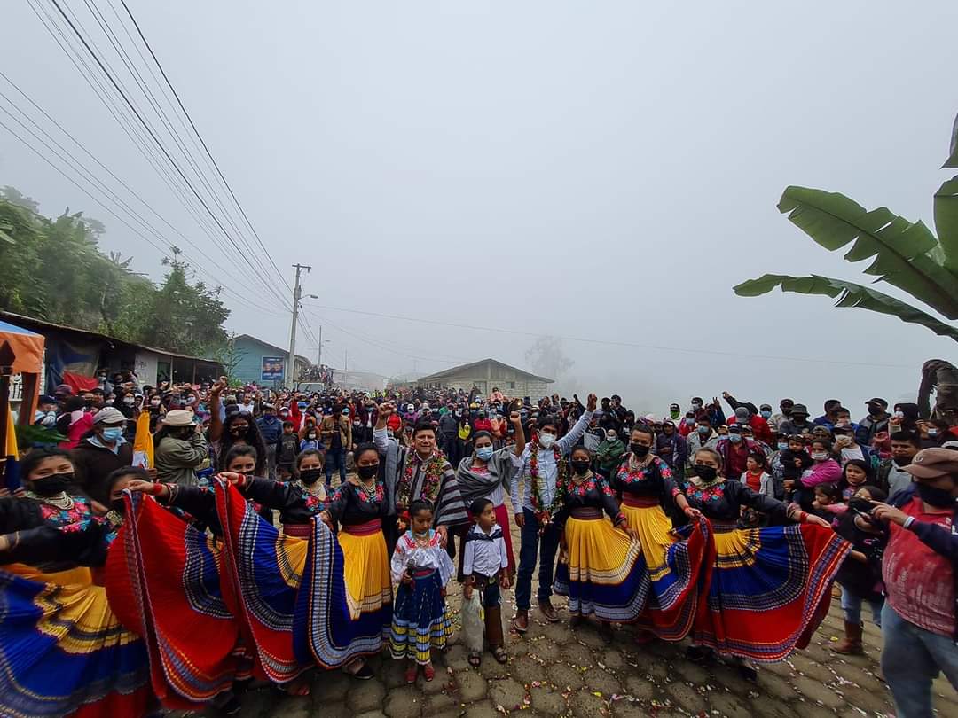 buproe's tweet photo. No somos 40 personas como dise #Hanrine somos todo un pueblo unido organizado que no quiere minería en su territorio. #BuenosAiresLibredeMineria 
#BuenosAiresResiste 
#EcuadorMegadiversosnoMegaminero https://t.co/v1Fw1BkY76