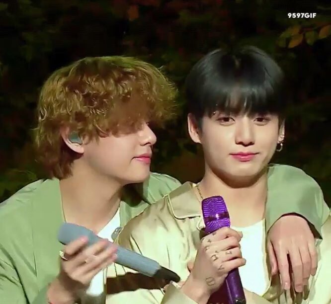 taekook tweet media